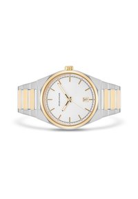 Reloj en tono plata y dorado con una esfera blanca texturizada, marcadores de horas delgados, pantalla de fecha y una pulsera metálica elegante con eslabones alternos.