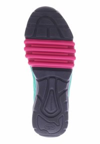 Rubberen schoenzool met een gestructureerde zwarte onderkant en roze accentribben. Kenmerkt een turquoise bovenkant met zichtbare stikseldetails.