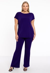 YOEK Wide Fit - T-shirts basic - purple