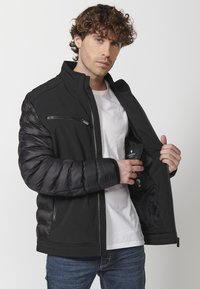 Koroshi Téli dzseki - black