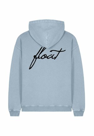 Lichtblauwe hoodie met een zwarte cursieve "float" geborduurd op de achterkant. Beschikt over een capuchon met trekkoorden en ribgebreide boorden en onderrand.