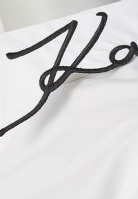 KARL LAGERFELD SIGNATURE COLLAR - Blusa - white