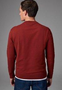 Next Džemper - clay red