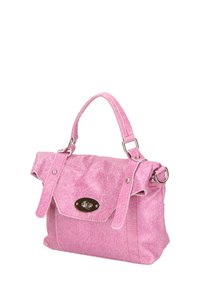 Borsa a mano in tessuto rosa con una forma strutturata, caratterizzata da una chiusura a patta, accessori in argento e cuciture a contrasto. Cinghia regolabile e texture morbida.