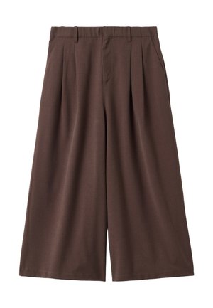 Bruine wijde cropped broek met plooien en zijzakken, uitgevoerd met riemlussen en een verborgen voorzijde sluiting.