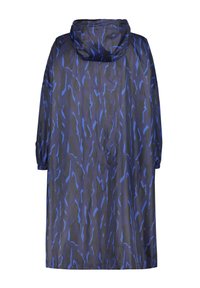 Impermeable imperméable de pluie bleu foncé avec un motif abstrait en vagues bleu clair. Conception longue et ample avec capuche et poignets élastiqués.