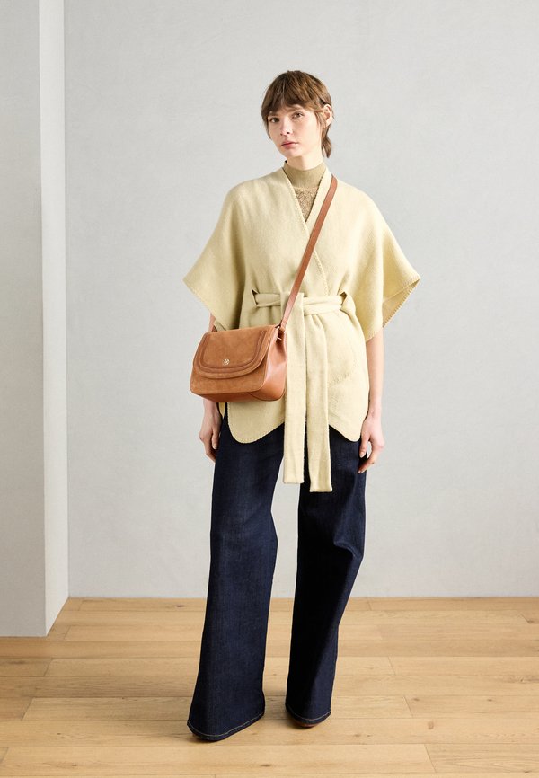 LEATHER ADERA - Cross body bag - cognac2