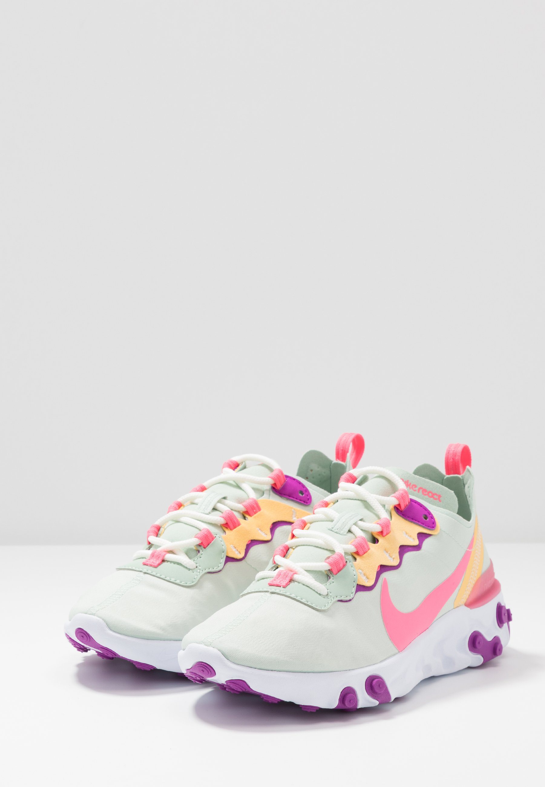 nike react element 55 pistachio