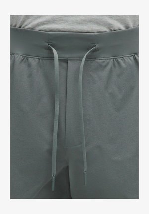 lululemon, ZEROED IN LINERLESS 13CM - Kurze Sporthose - onyx grey-