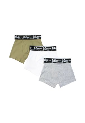Trois paires de boxers Lee Cooper en vert, blanc et gris avec des ceintures noires affichant le logo de la marque et le texte "Since 1908".