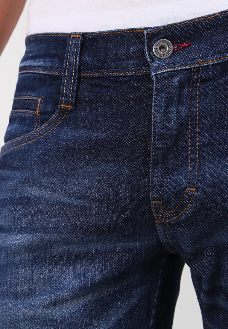 Mustang OREGON Jeans straight leg dark rinsed Zalando.no Mustang OREGON - Jeans straight leg - light scratched used