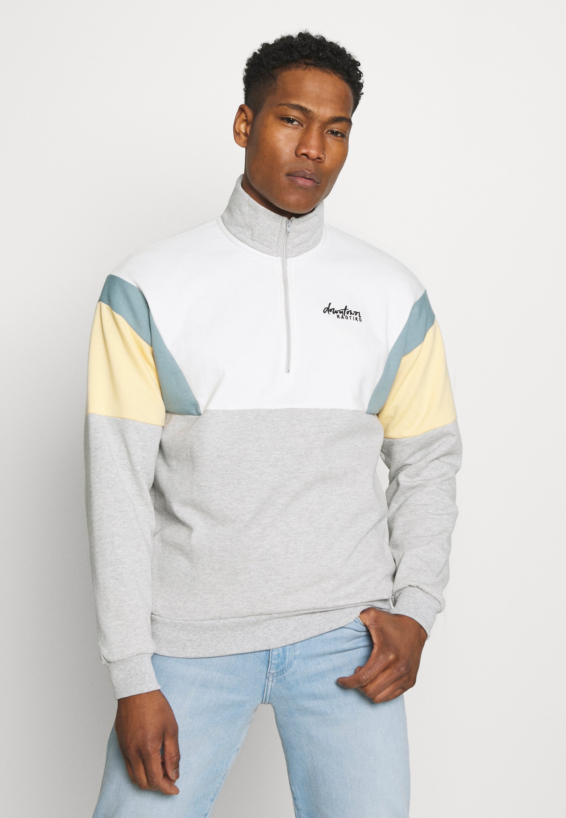 Sudadera capucha Walker gris en la tienda online de Kaotiko