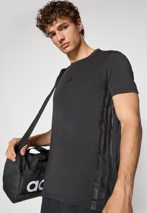 adidas Sportshirt 'D4T' — foto 4