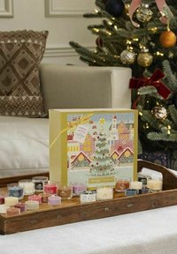 Yankee Candle YANKEE CANDLE ADVENT CALENDAR ADVENT BOOK 2024 - Adventskalender - multicolor