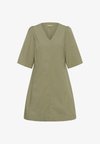 CUBENDINE DRESS - Nappali ruha - dusky green