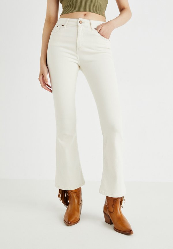 RAVAL  - Flared Jeans - megalia crudo