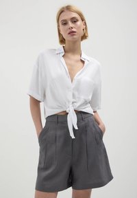 Calliope BERMUDA - Shorts - grigio