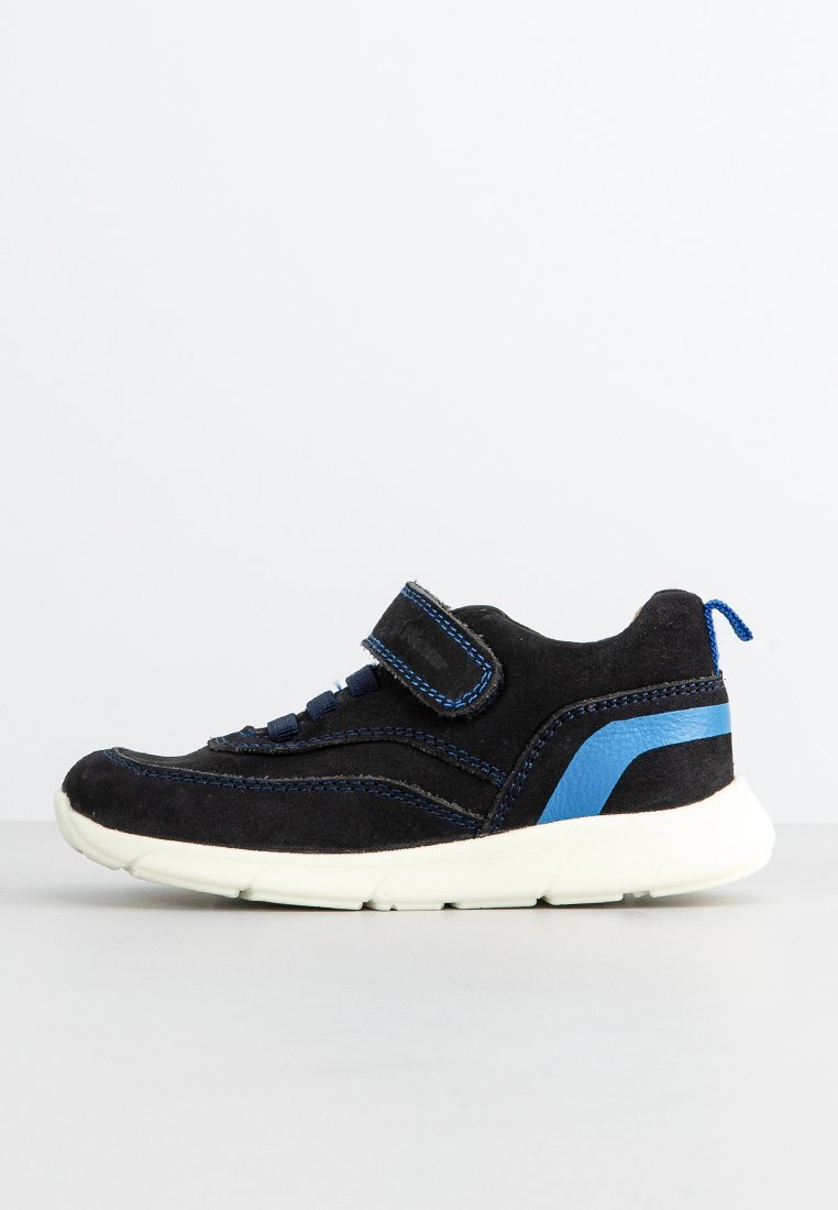 Sneakers low