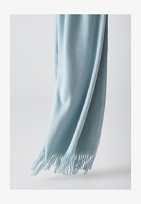 Unselected, glacier blue