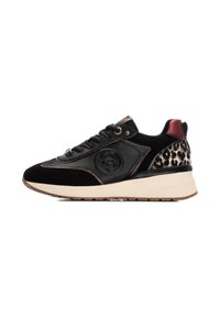Schwarze Wildledersneaker mit metallischen Akzenten, strukturiertem Leopardenprint-Fersenteil und gepolsterter Sohle. Mit schwarzen Schnürsenkeln und geprägtem Logo-Detail.