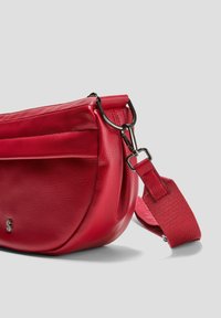 s.Oliver Schoudertas - chilirot