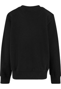 Sudadera negra con escote redondo, mangas largas, puños acanalados y una textura suave y lisa. La vista trasera muestra un diseño minimalista.