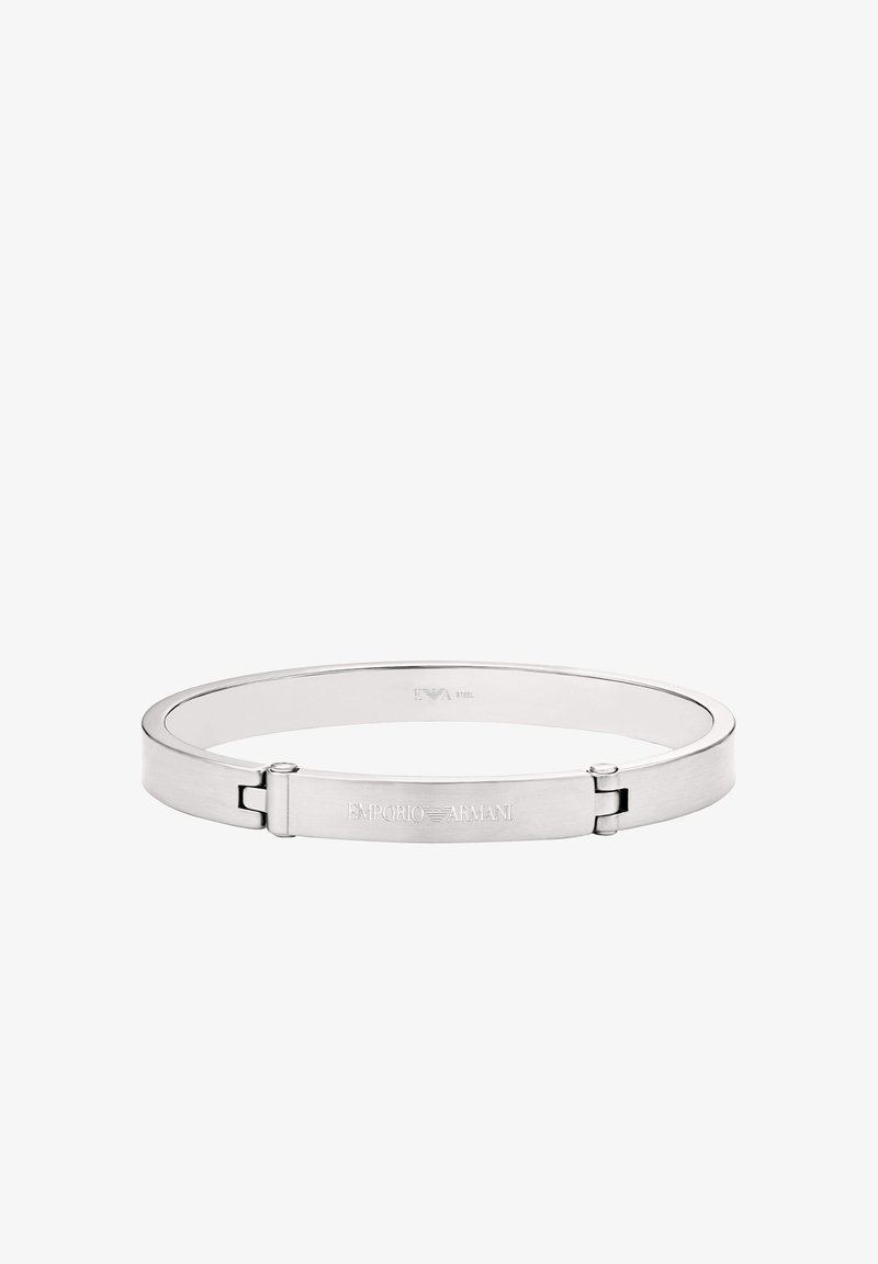 Bracelet en acier inoxydable argenté avec une surface lisse et polie, équipé d'un fermoir et du logo "Emporio Armani" gravé sur le devant.