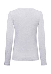 Jasnoszara, długosleeve koszula z miękkiej, teksturowanej tkaniny, z prostym okrągłym dekoltem i dopasowanym krojem.