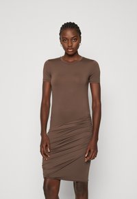 BLANCHE - COMFY DRAPE DRESS - Robe en jersey - chocolate martini Image miniature 1