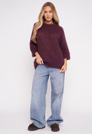 - Sweter