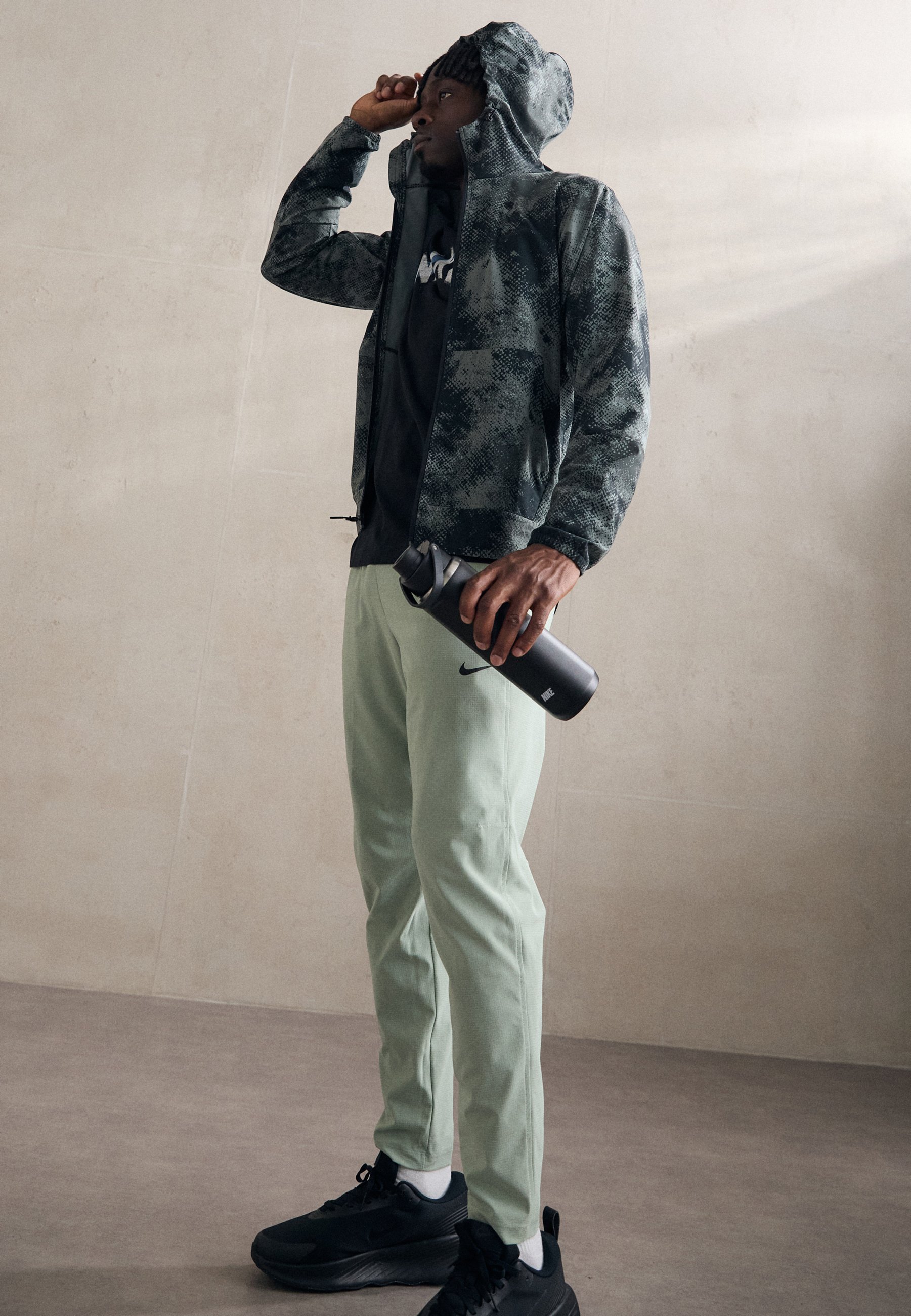 nike black camo jacket