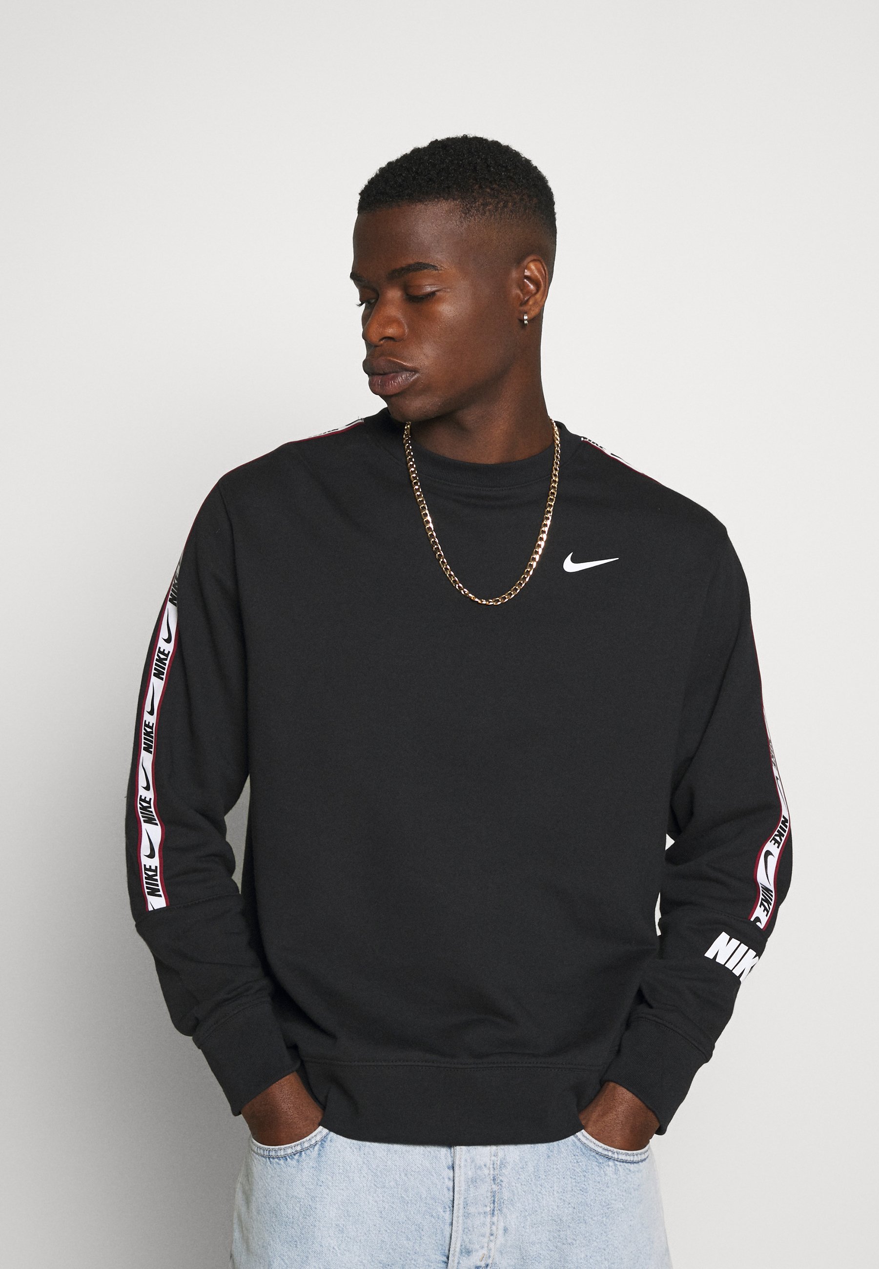 nike repeat jumper
