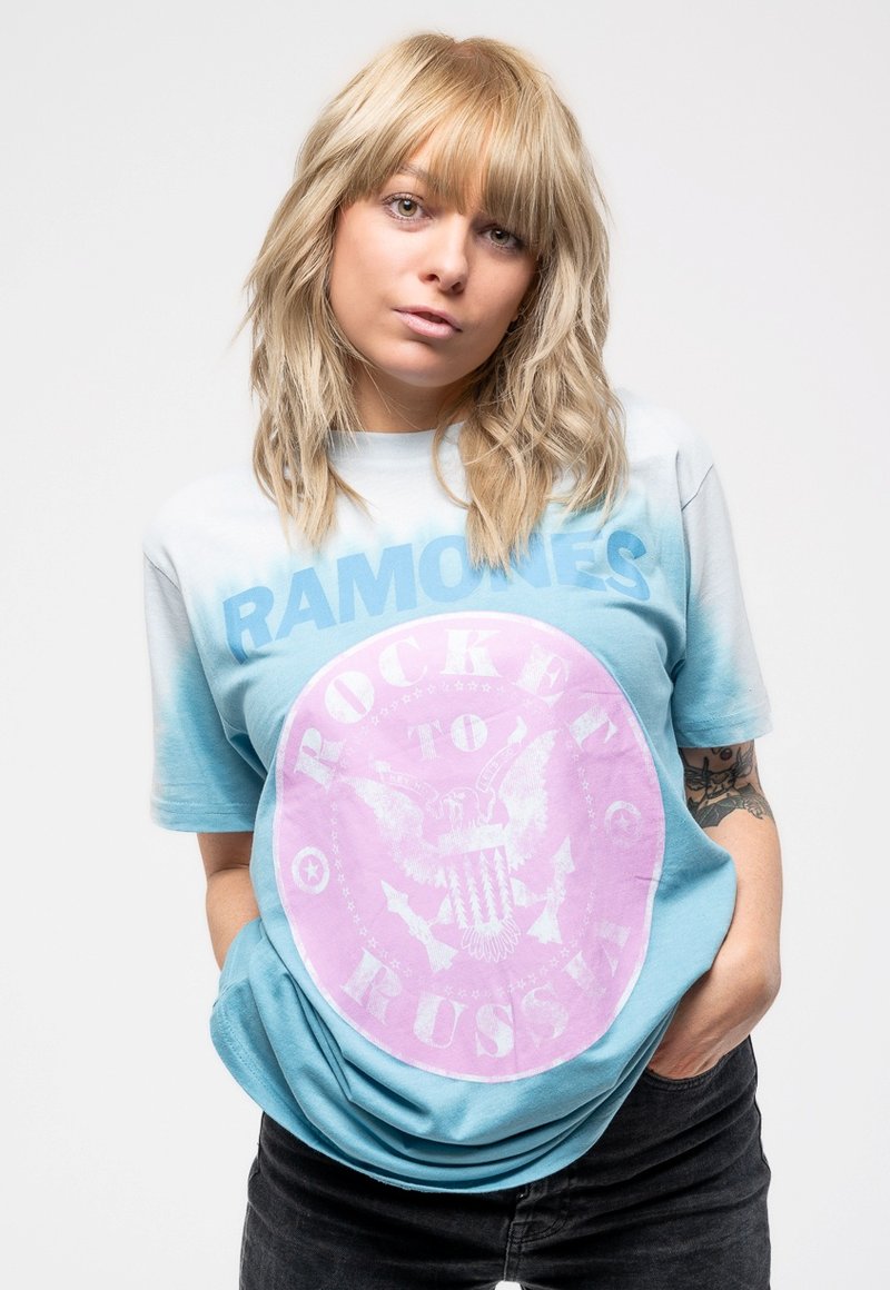 Paradiso Clothing ROCKET TO RUSSIA DIP DYE - Print T-shirt - blue