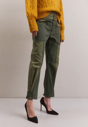 Pantalon classique - khaki