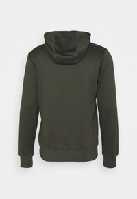 Felpa verde scuro con tasca a canguro, cappuccio con cordino regolabile, polsini e orlo ribattuti, realizzata in un tessuto morbido e liscio.