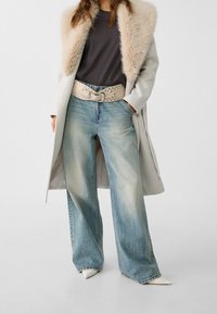 Stradivarius Klasický kabát - beige