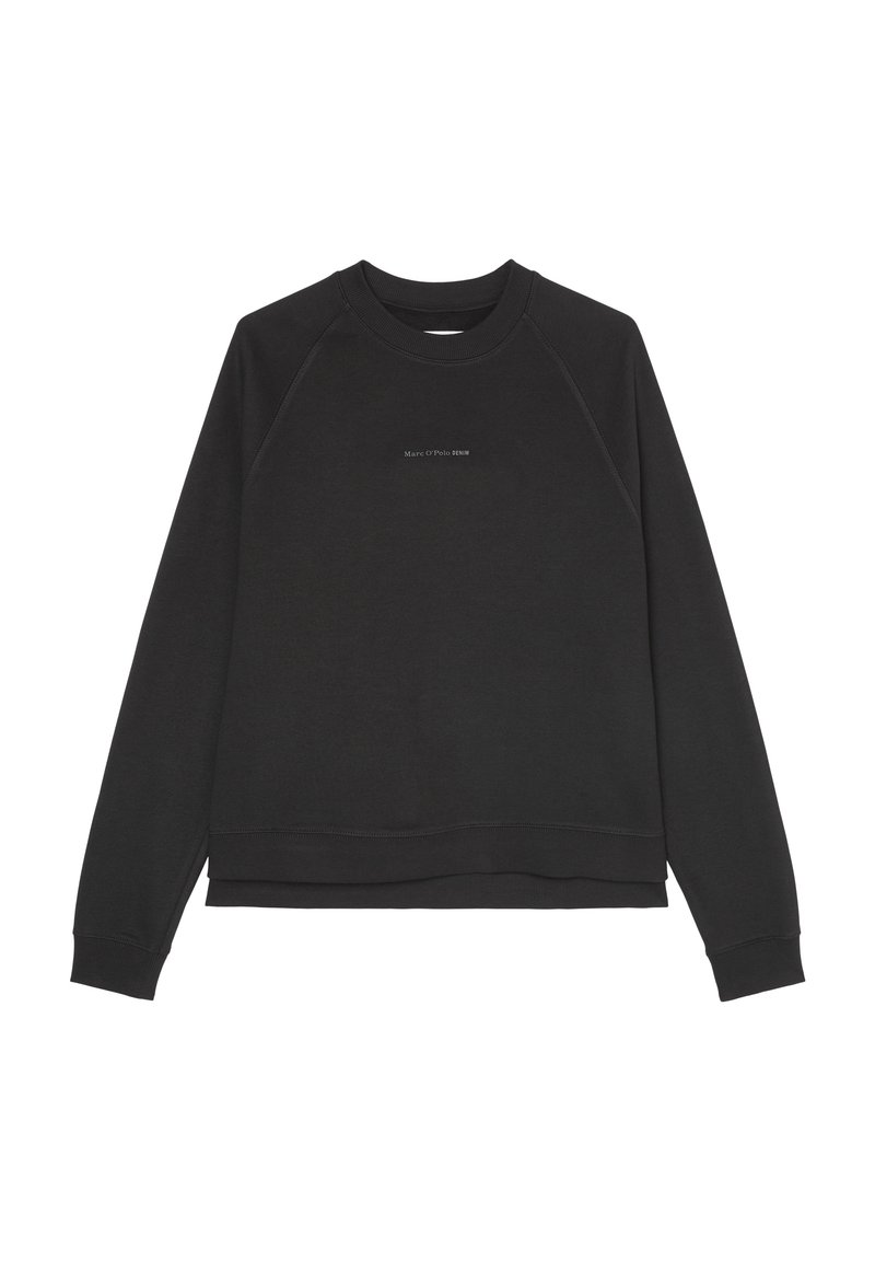 Sudadera negra con cuello redondeado, mangas raglán y un dobladillo ligero. Presenta un pequeño logotipo en el centro. El material parece texturizado.