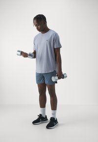 ICANIWILL STRIDE RAGLAN - Camiseta deportiva - light blue