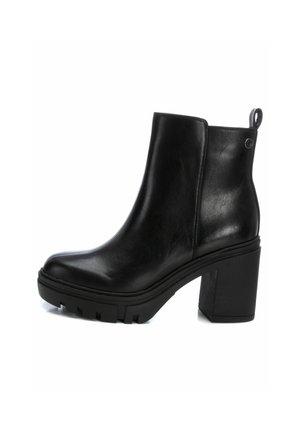 Botines con plataforma - black