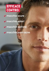 Primo piano del volto di un uomo con pelle chiara e capelli castani. Il testo a destra elenca i tipi di macchie cutanee mirate: scure, solari, di età, post-acne.