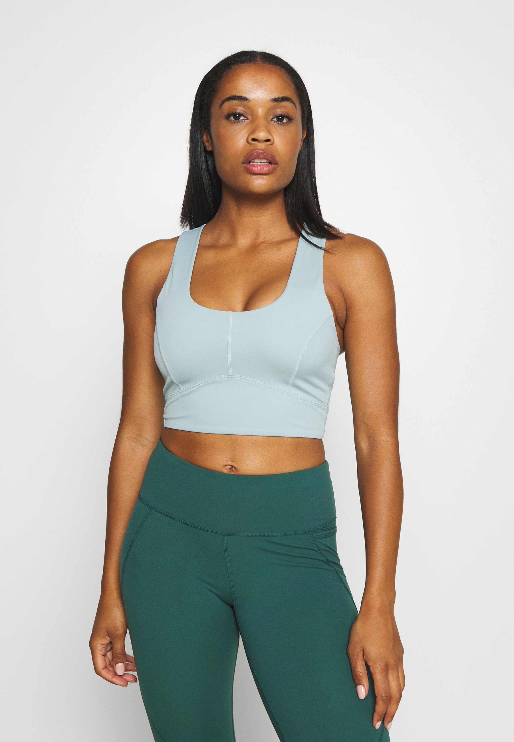L Urv Luna Lights Midi Light Support Sports Bra Light Green Zalando Ie