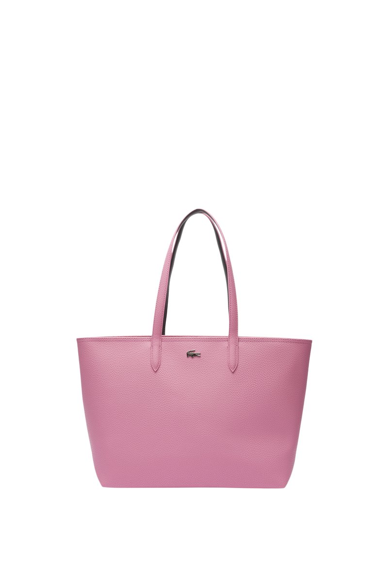 Bolso tote de cuero texturizado rosa con dos asas para el hombro y un pequeño logo en la parte frontal. Diseño de apertura superior con un interior espacioso.