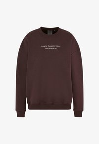 Sudadera marrón con cuello redondo, mangas largas y puños acanalados. El texto del logo en el frente dice "Aim'n Sportswear Sweden New Zealand 2013."