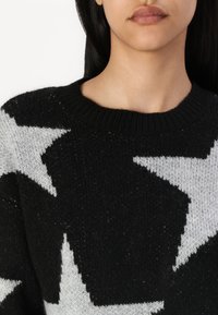 ONLY ONLJESSICA STAR - Džemperis - black