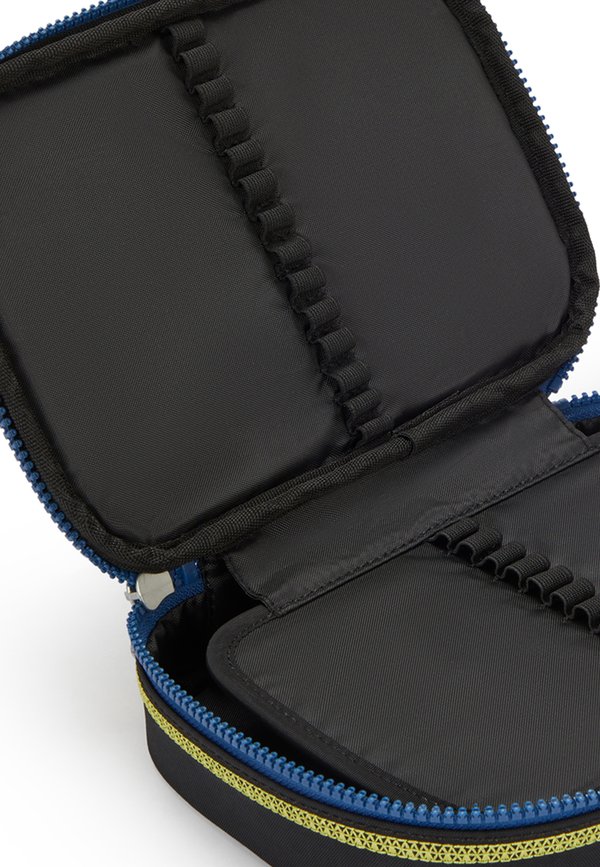 100 PENS BTS + AC – Federmäppchen – lets scuba