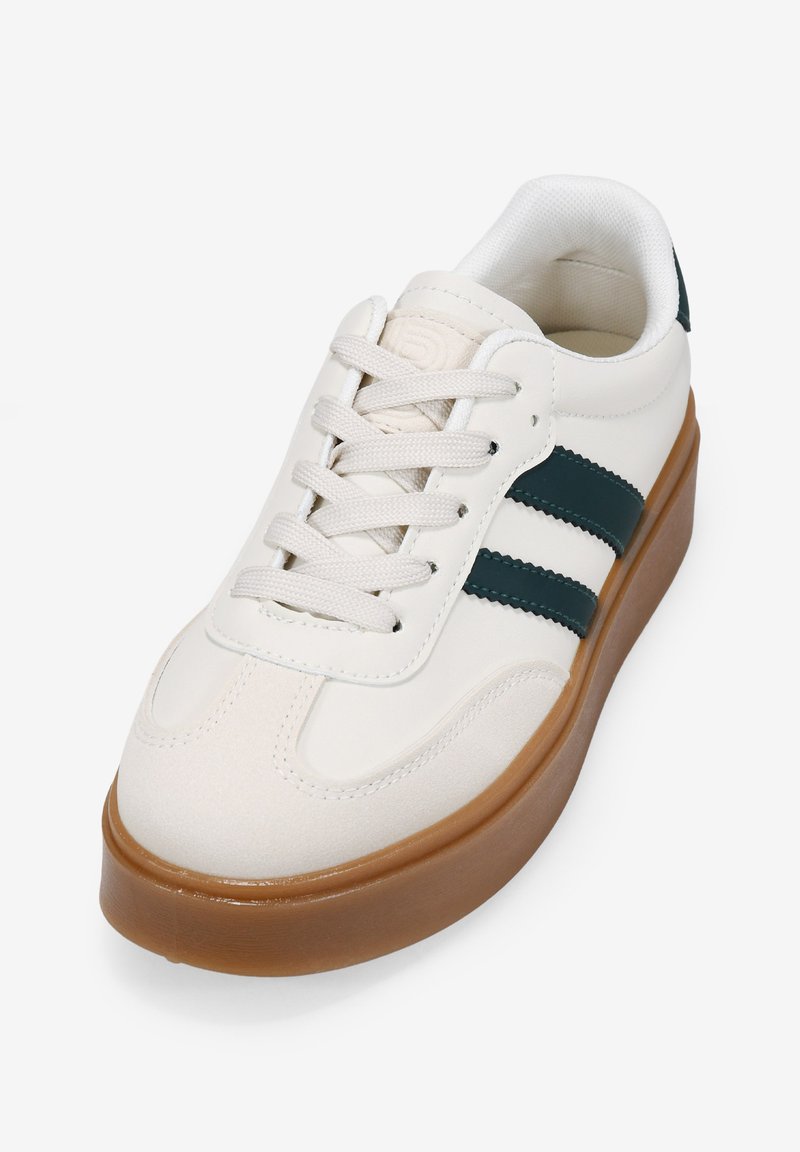 Bosanova DE PLATAFORMA CON CORDONES Zapatillas beige