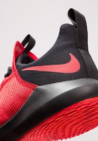 Nike Performance Scarpe da basket - red