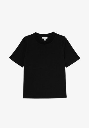 Musta lyhythihainen puuvillainen T-paita pyöreällä pääntiellä ja merkkilapulla kauluksen sisäpuolella.