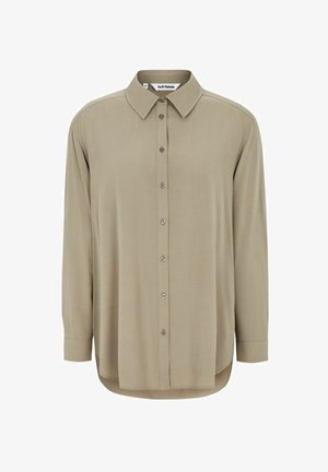 Beige langlopende button-up overhemd met een puntige kraag en zachte stof, met een gebogen zoom en knoopmanchetten.