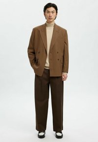 Selected Homme SLHBERG ROLL NECK NOOS - Stickad tröja - oatmeal